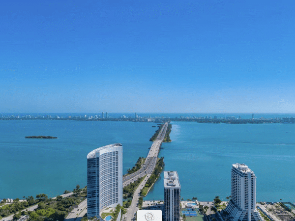 30-Tropic-Residences-East-View